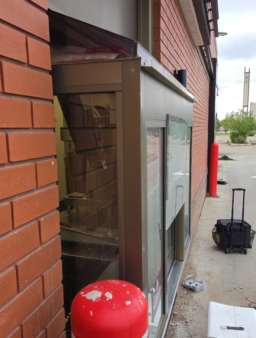 ELR exterior window cleaning setup at a Tim Hortons